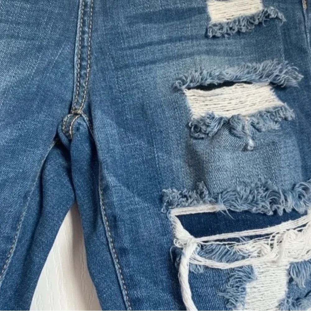 Cello Super High Rise Distressed Cut off Jeans - Picture 12 of 13